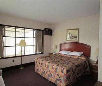 Cherry Lane Motor Inn Amish Country Ronks Exterior photo