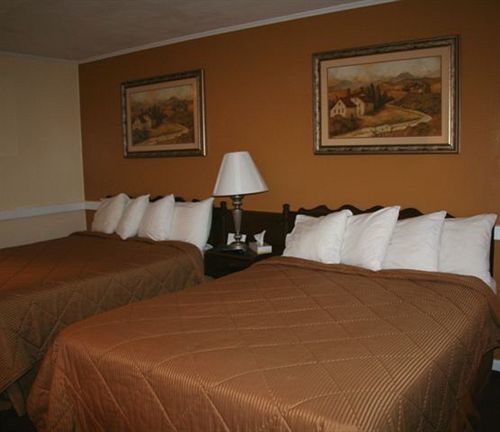 Cherry Lane Motor Inn Amish Country Ronks Exterior photo